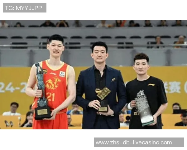 未受舆论压力影响成功赢得季后赛首战刘维伟表示将继续努力争取胜利