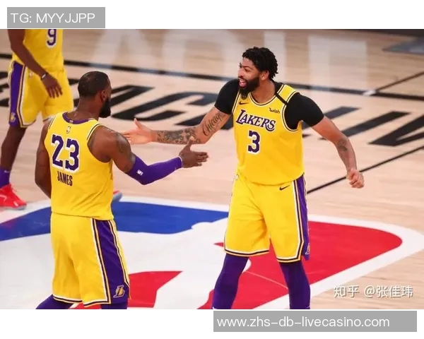 NBA湖人对阵热火精彩赛事直播全程回顾与分析